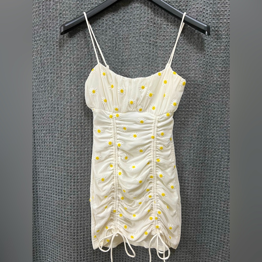 PRINCESS POLLY Women’s Daisy Fay Mini Dress Ruched Tie Cinch White Size 4